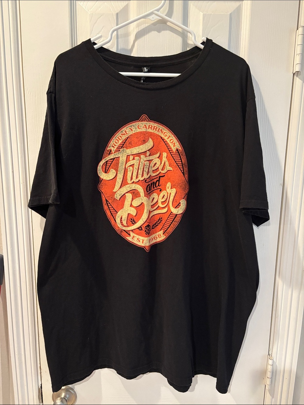 Black Graphic Tee - Rodney Carrington Red/Gold 'Titties and Beer' 3XL
